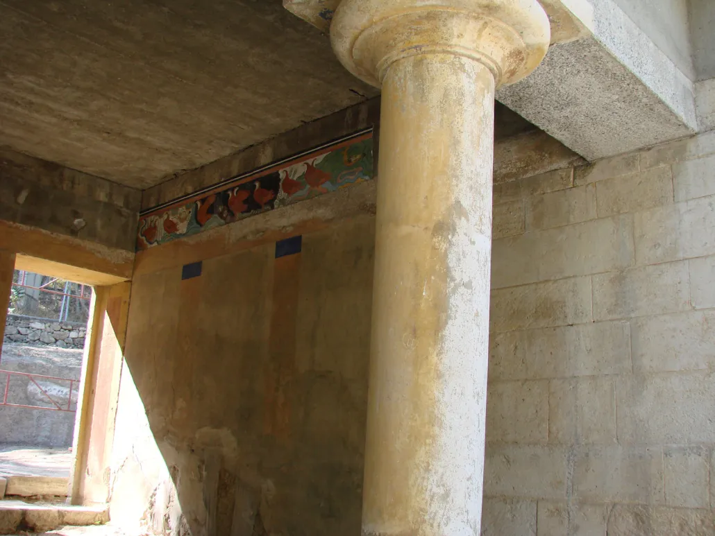the minoan caravanserai in knossos